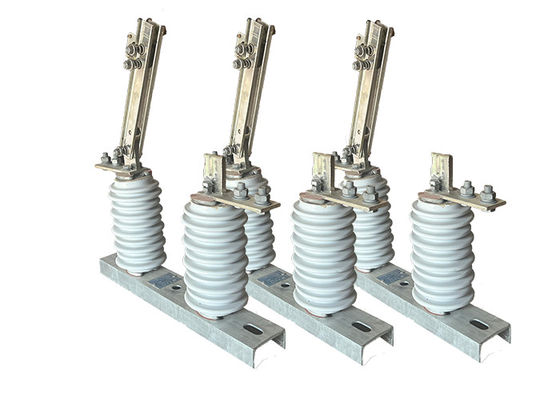 qualidade  Outdoor Disconnector Switch Ceramic Insulator Hookstick Operated Switch 700Pa Used With Vacuum Circuit Breaker fábrica