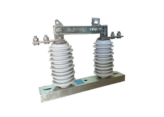 Sistema de isolamento elétrico vertical de alta tensão, operado manualmente ou automaticamente, para quebra para destruição