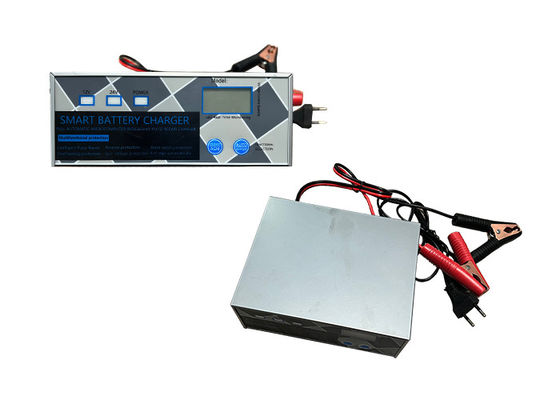 Carregador portátil de arranque de cor prateada com ecrã digital inteligente Manutenção de carga de bateria de chumbo-ácido